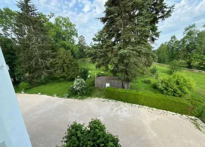 Logis Hotel & Restaurant Le Parcey