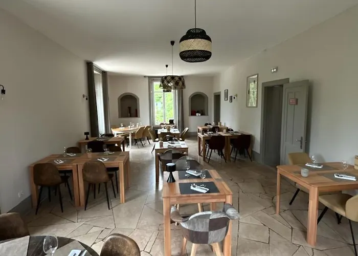 Logis Hotel & Restaurant Le Parcey