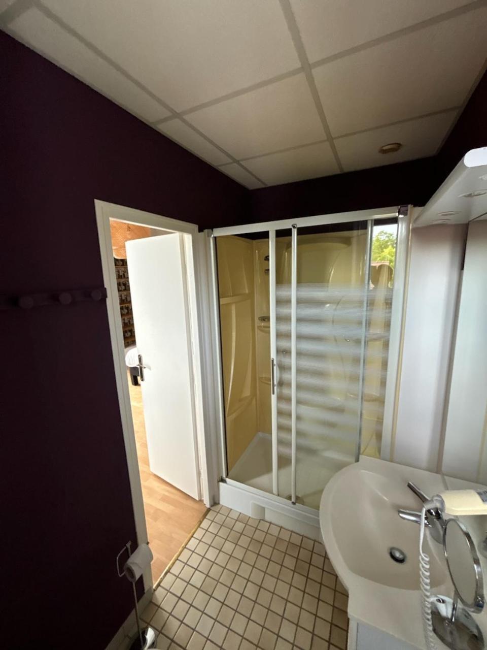 Logis & Restaurant Le Hotel 2*