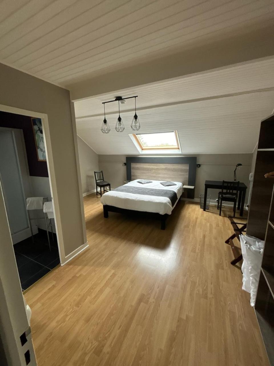 Hotel Logis & Restaurant Le